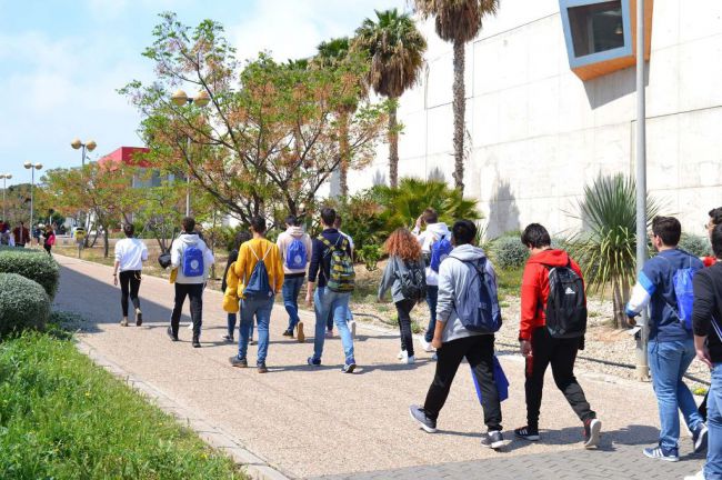 700 estudiantes en el Aula Virtual de la UAL del Centro de Lenguas