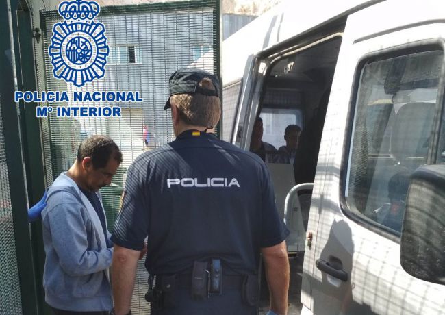 Cuatro pateristas detenidos tras ganar 70.000 euros por cruzar a 35 personas