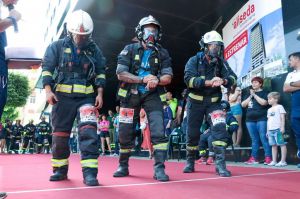 Veinte desalojados en Cuevas de Almanzora tras un incendio en un antiguo cuartel