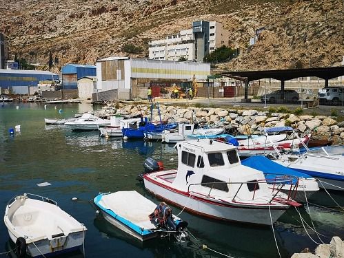 Ayudas de la Junta por la parada biológica a pescadores de Almería