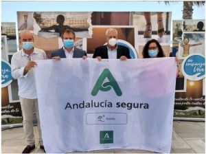 Turismo subraya que el distintivo ‘Andalucía Segura’ consolida Vera como un destino de confianza