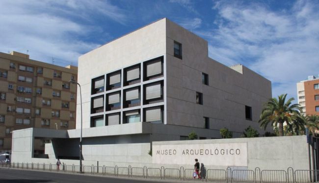 Javier Fernández es el nuevo director del Museo de Almería