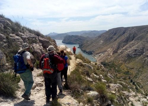 Almerienses y deportistas podrán conocer la costa con la ruta ‘Loma Pelada’