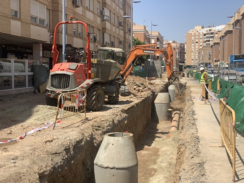 Corte de tráfico por obras en calle Blas Infante