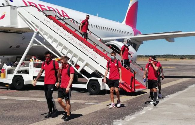 El Almería vuela a las 10:30 horas hacia Oviedo este lunes