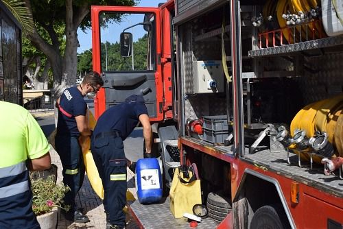 Declarado un incendio en la planta de reciclaje de la capital