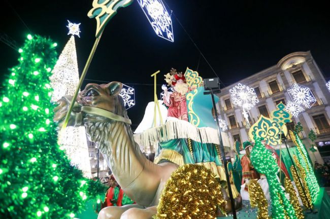 Los Reyes Magos repartírán 13 toneladas de caramelos