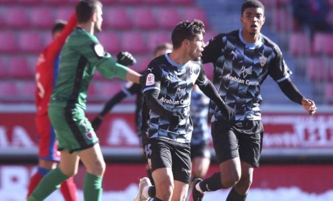 El Almería prepara el último partido de la primera vuelta