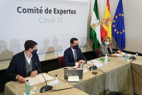 Andalucía reserva el 20% de las vacunas para las dosis de recuerdo