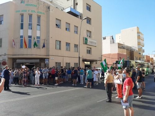 CCOO exige reabrir el Hospital Cruz Roja ante la 'saturación' de Torrecárdenas