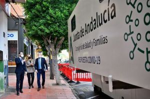 Salud cita esta semana a 1.800 almerienses para cribados de covid-19