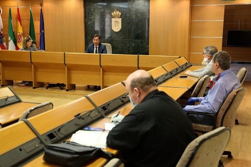 Vox de El Ejido vota contra de su propia moción sobre violencia intrafamiliar