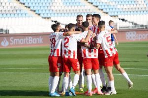 El Almería entre los 5 equipos en tres puntos a falta de dos jornadas