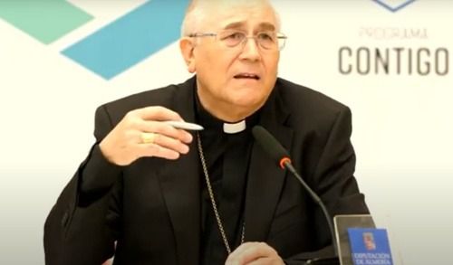 El Papa Francisco destituye de facto al actual obispo de Almería