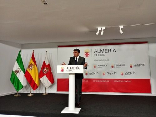 Cazorla: “El Ayuntamiento debe exigir el máximo cumplimiento a las concesionarias”