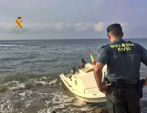 Siete pateras avistadas en playas de Mojácar, Cuevas y Carboneras