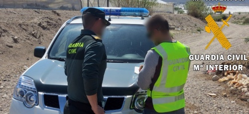 Tres detenidos por robar 150Kg de Pimiento verde Italiano en un invernadero de Vicar