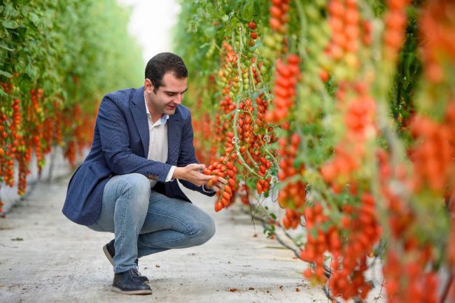 El Ayuntamiento de Almería arropa al sector agroalimentario almeriense en Fruit Attraction