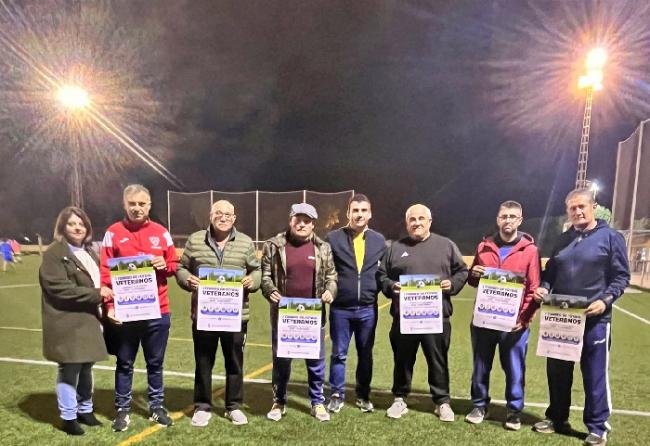 Los cuatro equipos de fútbol de Níjar competirán por primera vez en un torneo veterano