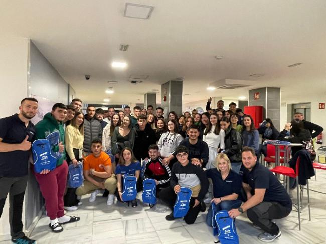 Jóvenes de Níjar disfrutan de un fin de semana en Sierra Nevada