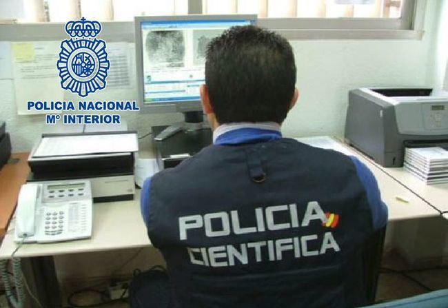 La Policía Nacional en Almería ha detenido a un hombre por un delito de pornografía infantil