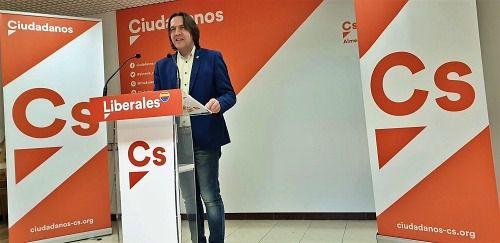 Burgos: “Almería recibe más de 1,3 millones de euros para I+D+I a través de la Consejería de Empleo”