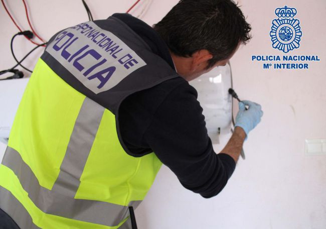 El ADN delató a 75 criminales en Almería en 2021