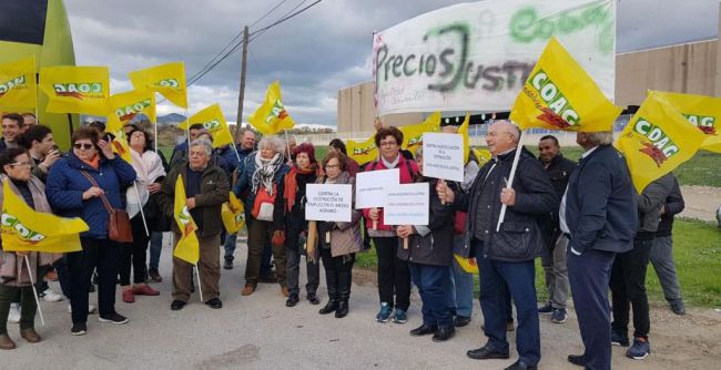 El sector agrícola almeriense exigirá soluciones este viernes en Sevilla