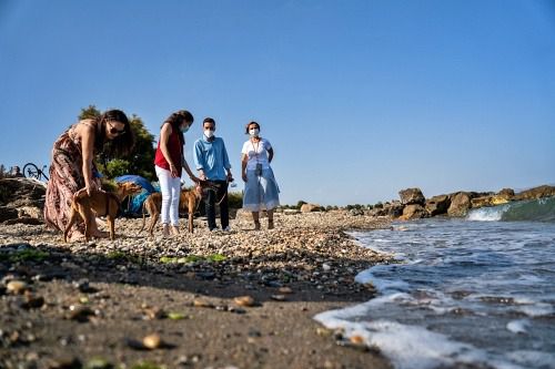 Las mascotas tendrán ducha en la playa canina de El Bobar