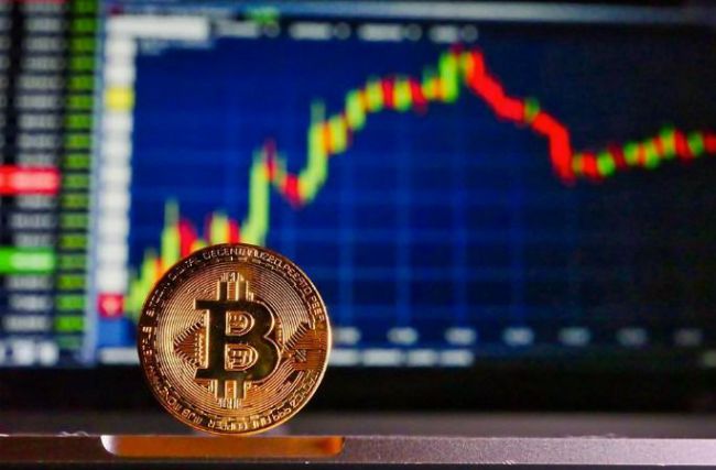 ¿Cuál es el efecto del precio tan bajo de bitcoin en sus usuarios?