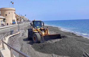 Costas invertirá 153.000 euros en más arena para las playas de El Ejido y Vera