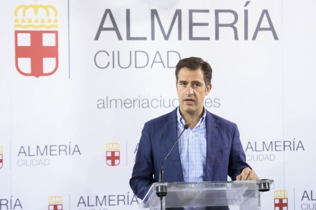 Castellón censura que Ábalos “no tenga tiempo de realizar parada en Almería”