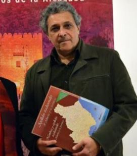 El profesor Lirola presenta su último libro sobre Almería en al Andalus en el CAP