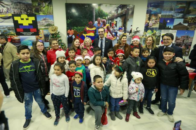 Los colombianos de Almería celebran su tradicional Novena de Aguinaldos