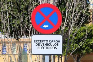 15 electrolineras se estrenarán en la capital de Almería