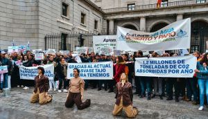 Alerta. Regantes se manifiestan para evitar el recorte del trasvase Tajo-Segura