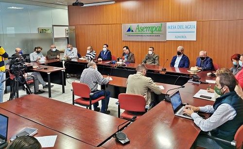 A los regantes de Almería no les importa ser los que más pagan por el agua