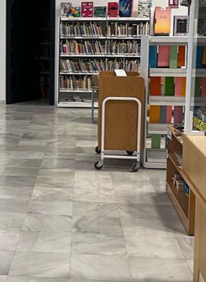 Encuentros con autores, lecturas y talleres en el Día del Libro en Andalucía