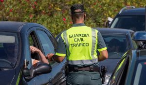 Conductor pierde la vida al chocar con la mediana de la -7