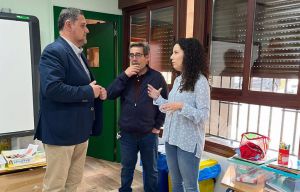 El delegado destaca la "atención personalizada" del CPR Alta Alpujarra ante su "reducida" ratio