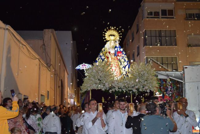 20.000 claveles en la Cabalgata Batalla de Flores 2023 de la Feria