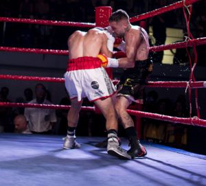 Mario Ospina se proclama Campeón de España en la XX Velada de Boxeo