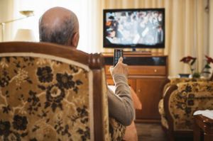 Porno y videntes en los 12 canales ilegales de TV en Almería