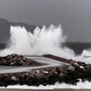 Una borrasca atlántica traerá fuertes vientos y oleaje a Almería
 