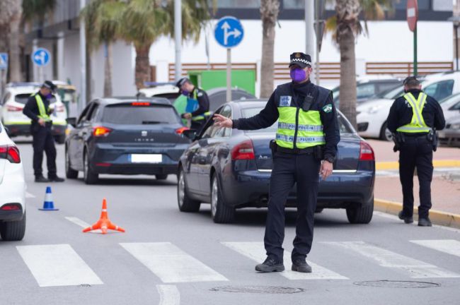 La Policía Local de Adra pone en marcha una campaña de control de furgonetas
 