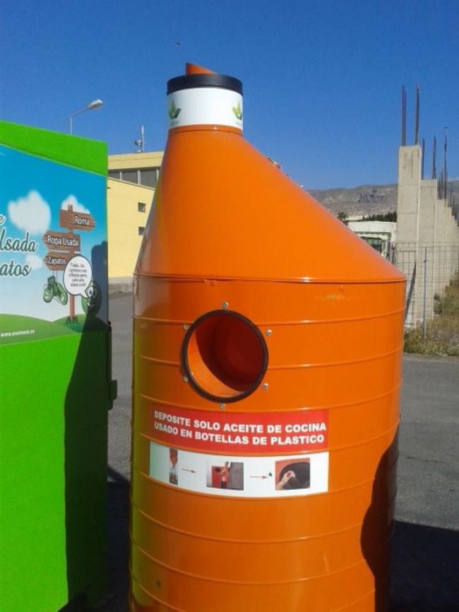 Los vecinos de Vícar reciclan 4.918 Kilos de aceite en 2023