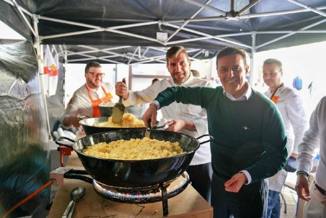 ¿Por qué Diputación organizó unas migas en Alhabia el 28F?