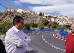 Cuevas disfrutará de un acceso renovado al cementerio de Villaricos