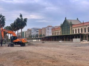 Celebran reapertura del vestíbulo de estación histórica de tren en Almería