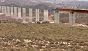 Otra licitación lleva el AVE de Almería a 2027